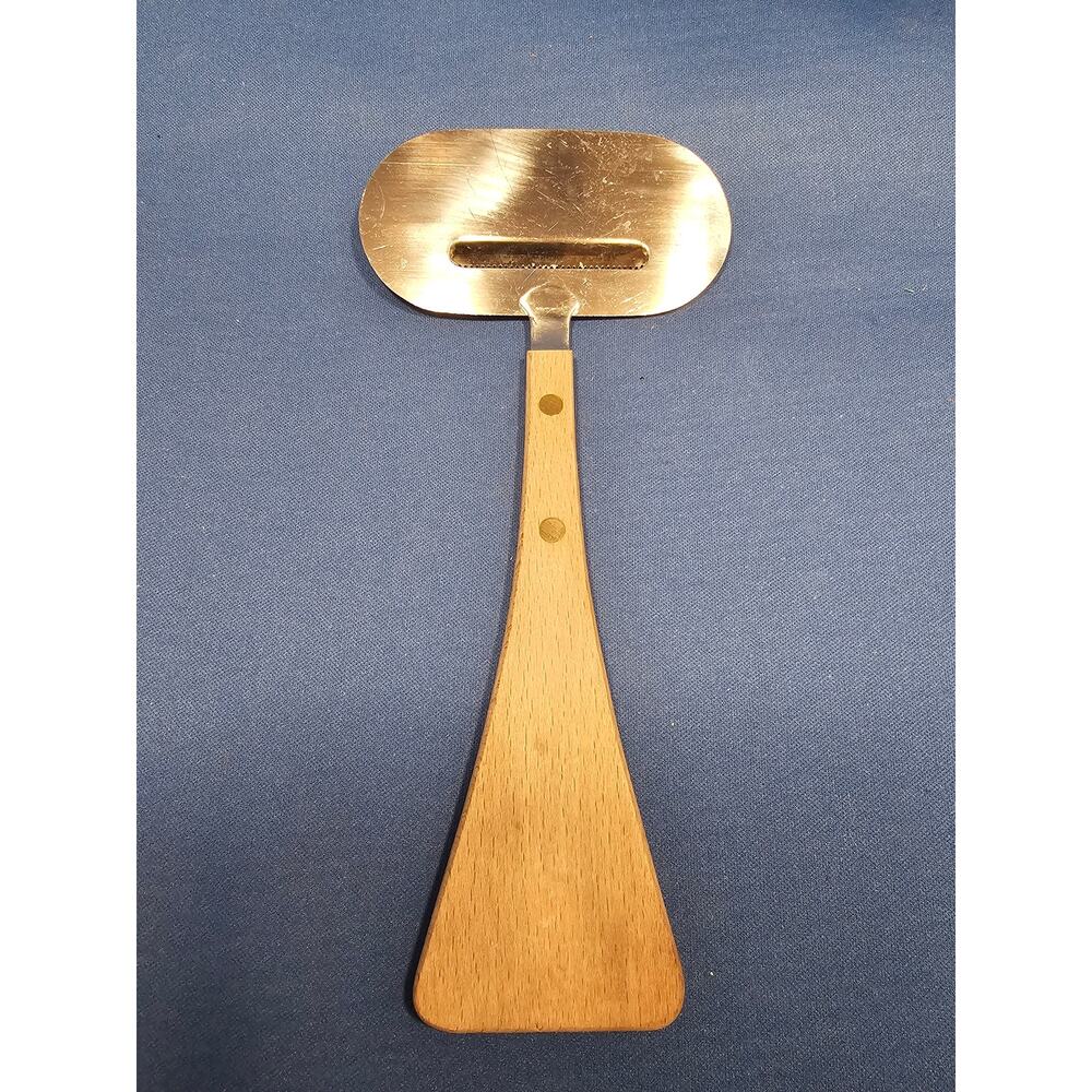 Vintage HOAN 4" (inch) wide Cheese Slicer/Server - w/Wood Handle - Made in Japan